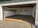 Garage - entmöbliert (KI generiert)