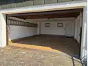 Garage - entmöbliert (KI generiert)