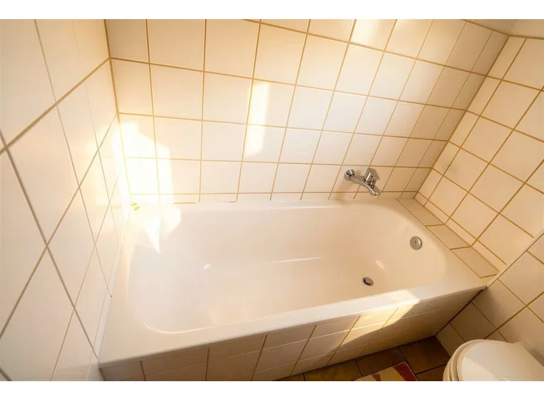 Anbau - OG - Badezimmer