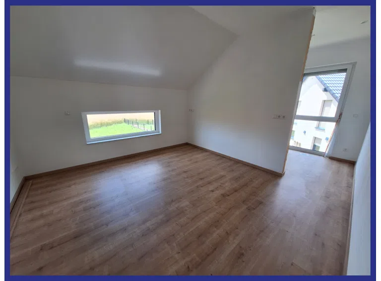 Schlafzimmer mit Ankleidebereich