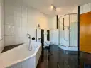 Badezimmer (OG)