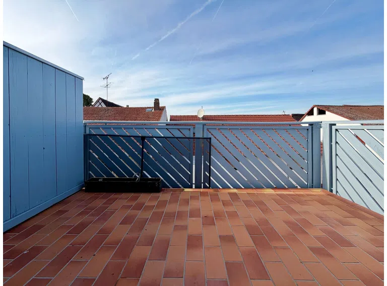 Dachterrasse (DG)