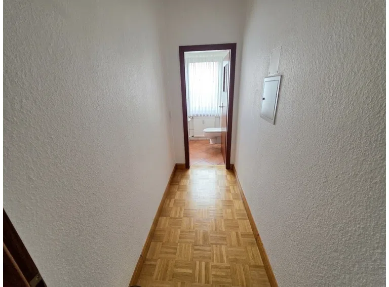 Flur zu Gäste WC EG