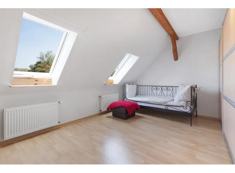 Zimmer 7 (Dachgeschoss)