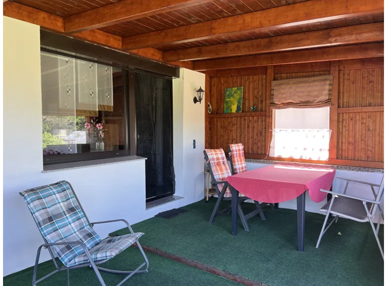 Überdachte Terrasse