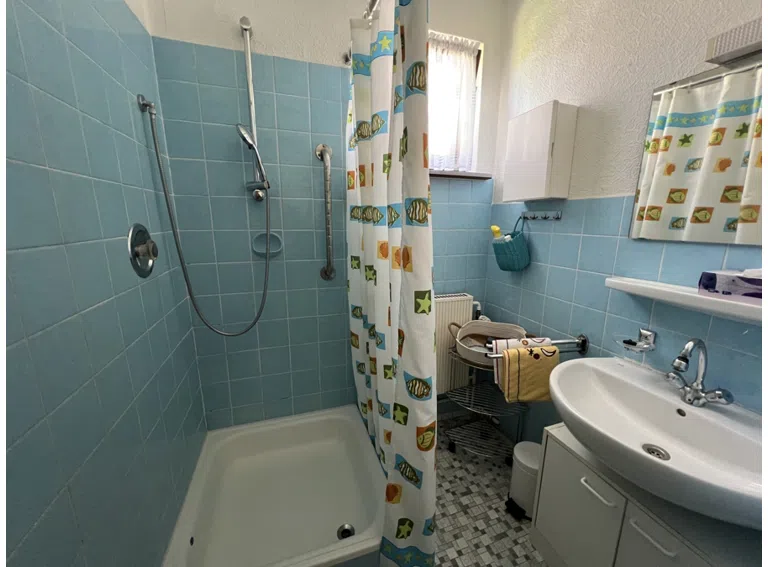 Dusche EG