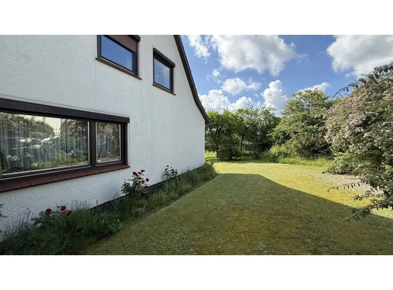Seitenansicht/Garten