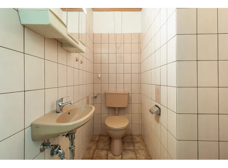 Gäste-WC (Erdgeschoss)