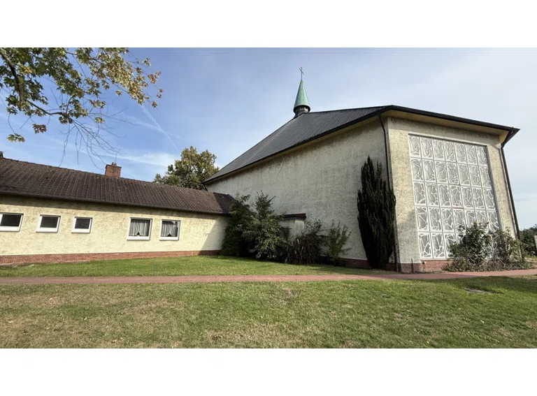 Kirche Gartenseite