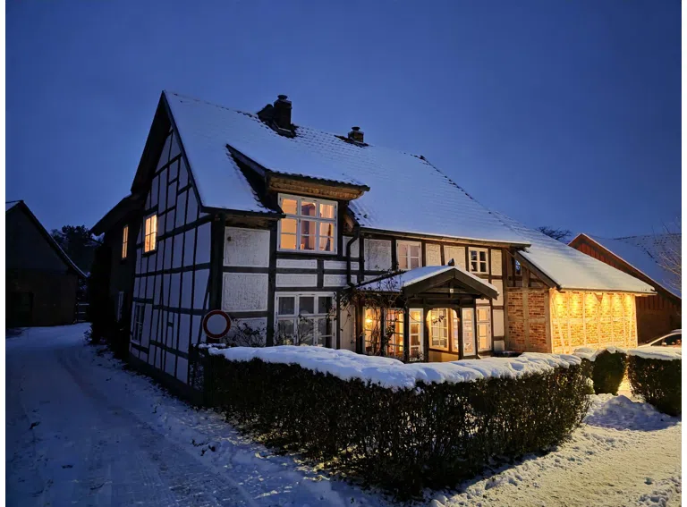 Einfamilienhaus in Bad Münder OT Nienstedt im Winter