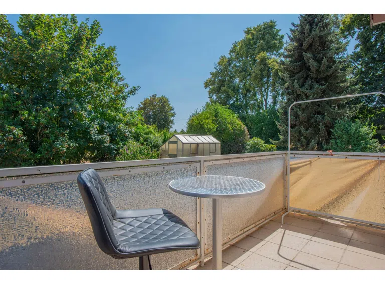 Balkon OG