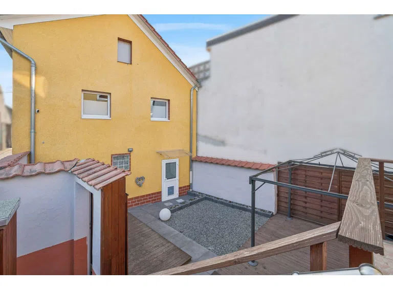 Innenhof mit Blick auf Haus 1