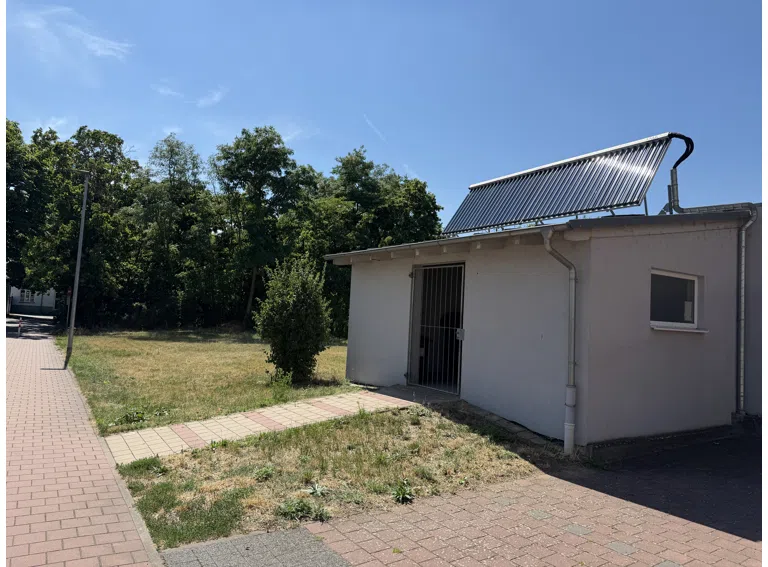 Müllhäuschen mit Solar f. WW
