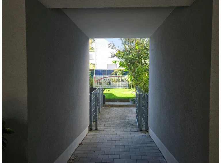 Durchgang zum Garten