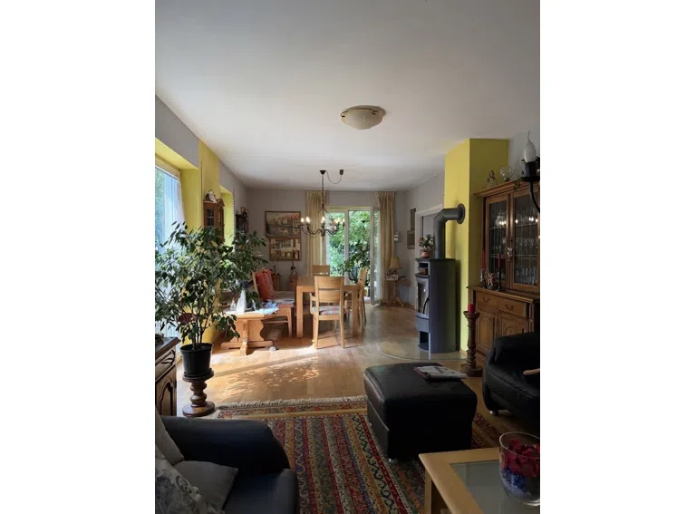 EG Essbereich mit großen Fensterelementen