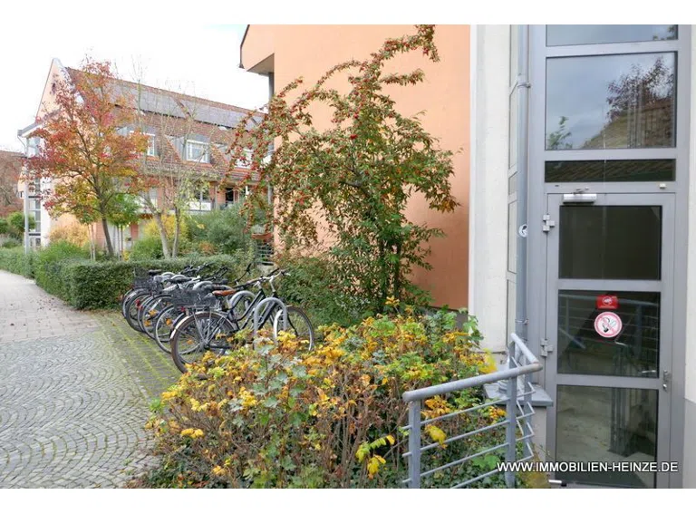 2. Zugang zum Fahrradraum und TG-Stpl.