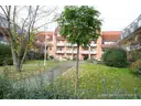 viele gepfl. Grünanlagen