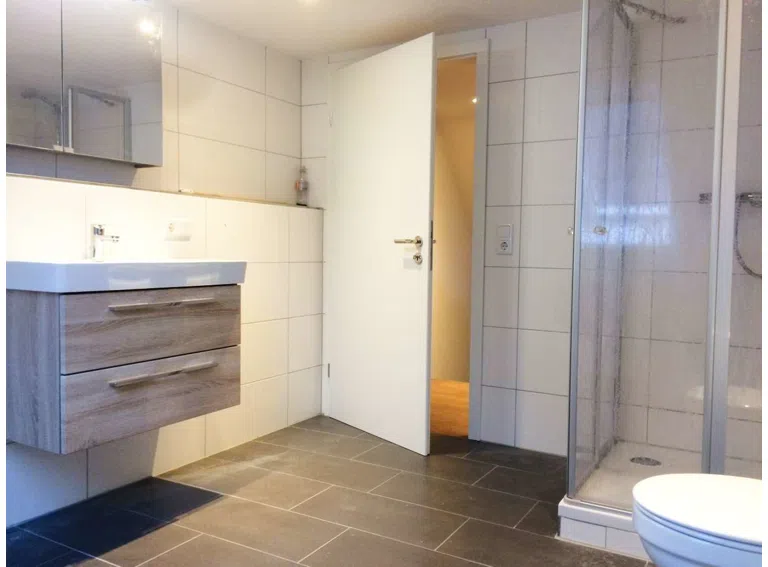 Bad Wohnung 2.OG