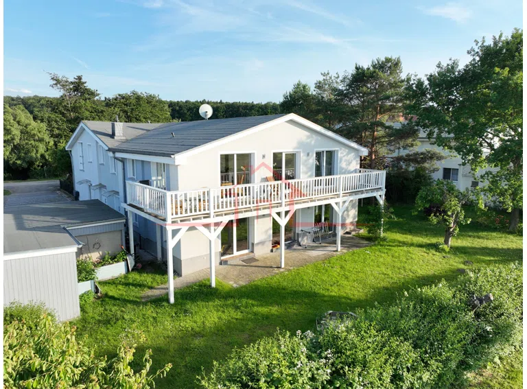 Charmantes Wohnhaus in idyllischer Lage mit weitem Blick ins Grüne