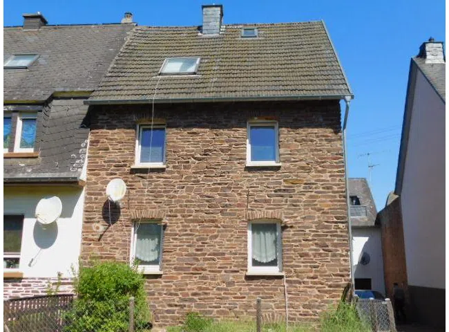 SB1 Ansicht Straßenseite