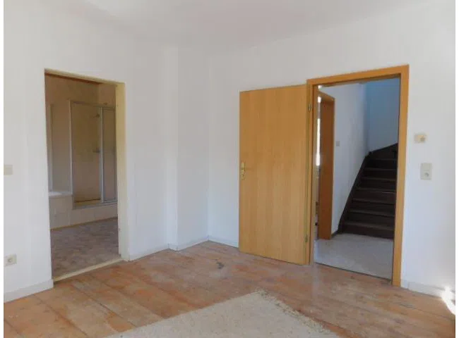 SB15 Schlafzimmer 1 m. angr. Bad