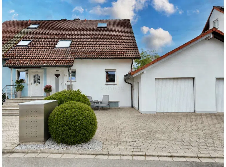 Haustür / Garage