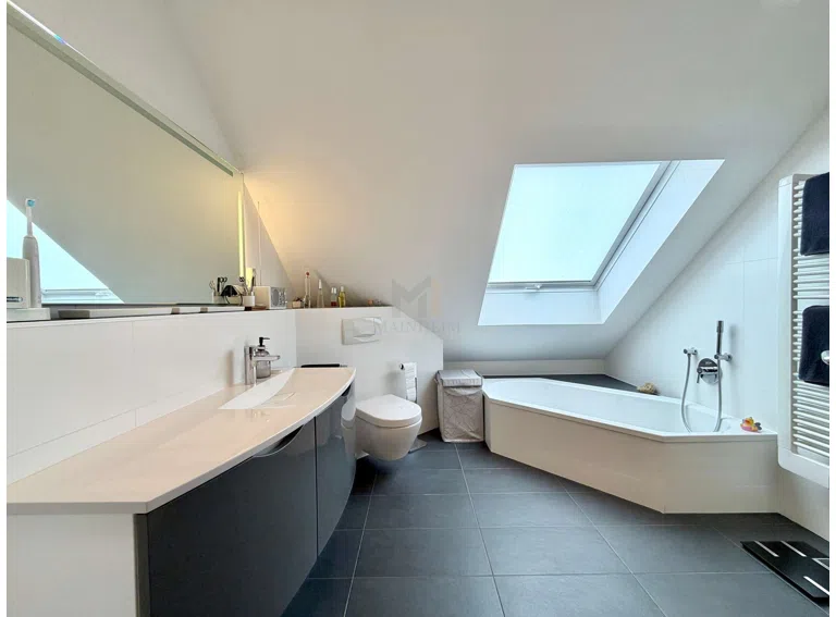 Badezimmer (OG)
