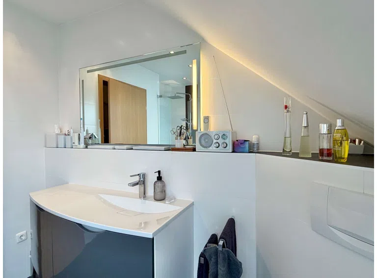 Badezimmer (OG)