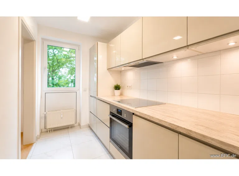 2F17055E-79F4-4933-8106-8361B72527D0
