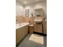 Bad mit Wanne/Dusche