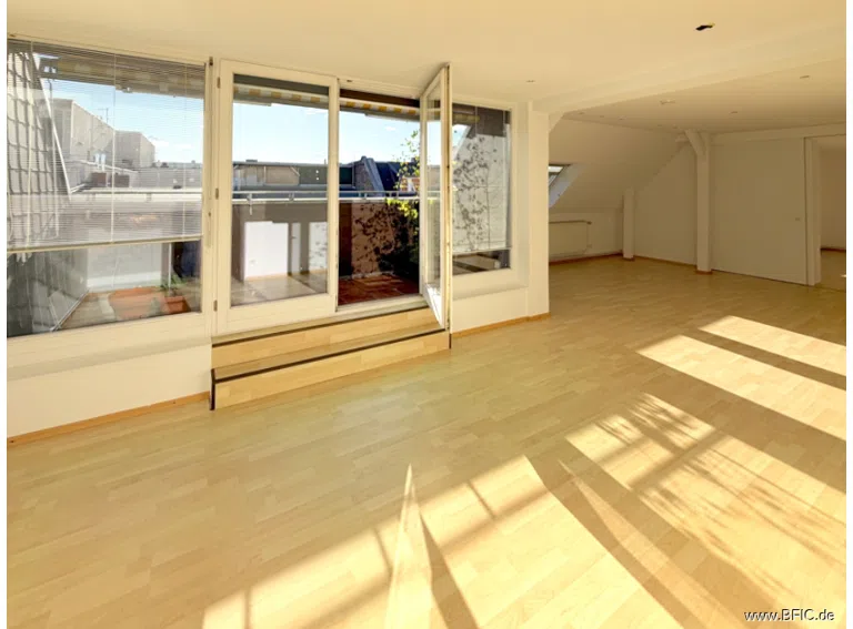 Wohnzimmer, Süd-West-Balkon