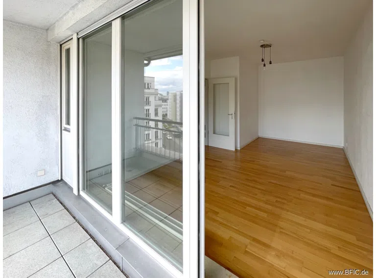 Wohnzimmer vom Balkon
