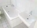 Badezimmer (1.OG mitte)