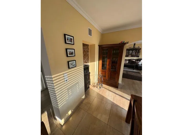 24 Wohnzimmer