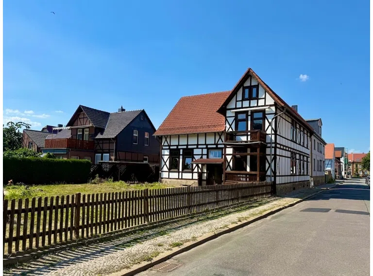 Straßenansicht