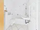 Badezimmer- Weyel Immobilien