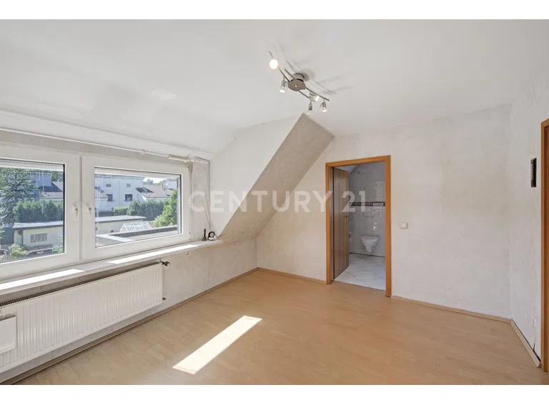 DG Durchgangszimmer