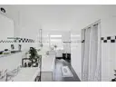 Haus 41 - 2. OG Tageslicht Wannenbad