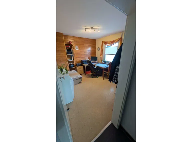 Büro und Abstellraum