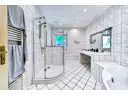 Badezimmer Wohnung 2