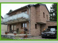 Titelbild für Dieses erst 2009 fertig gestellte, wunderschöne Haus könnte schon bald