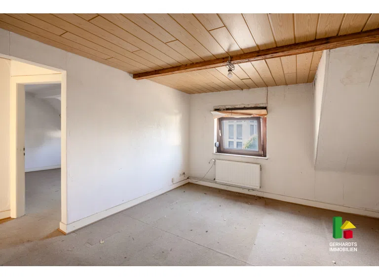 Büro (Durchgangszimmer)
