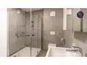 RF-1381 Bad mit Dusche