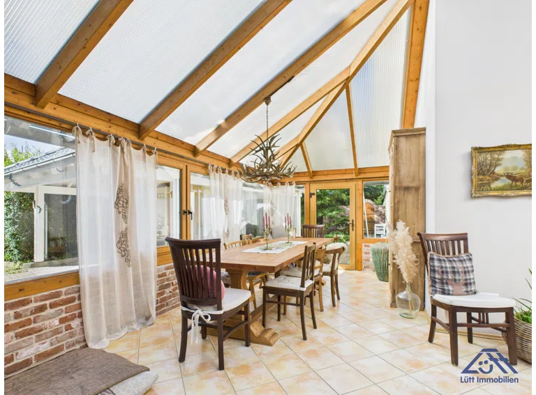 Wintergarten - Essbereich - Lütt Immobilien - Bönebüttel.jpg