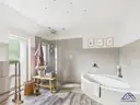 Wanne - Badezimmer - Lütt Immobilien - Bönebüttel.jpg