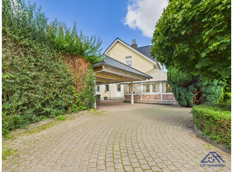 Auffahrt - Lütt Immobilien - Bönebüttel.jpg