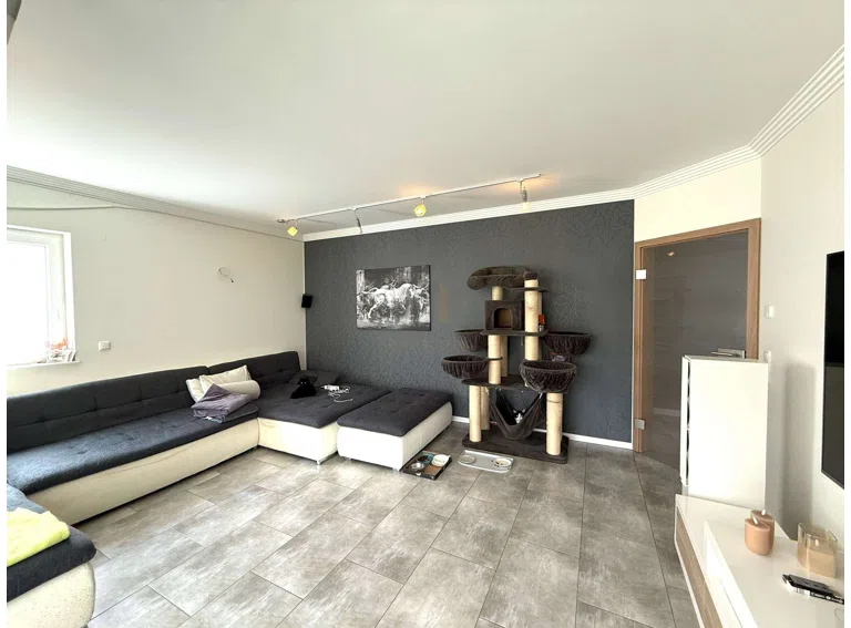 Wohnzimmer - Eigentümerwhg.