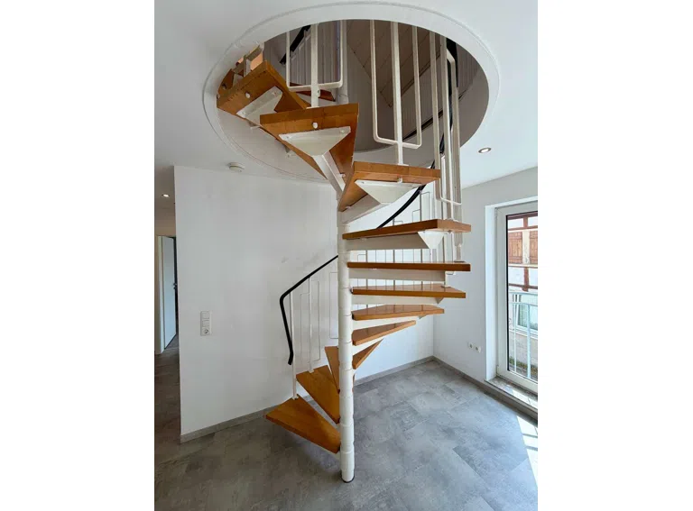 Wendeltreppe zum DG