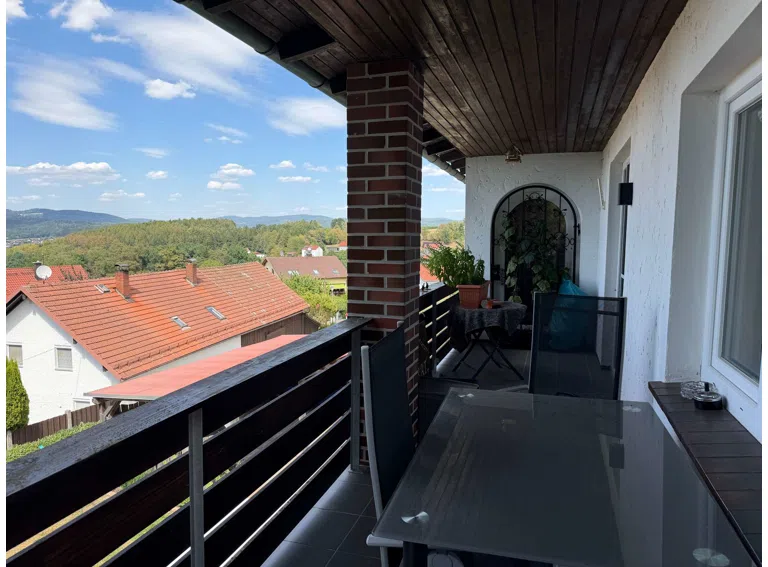 Balkon OG
