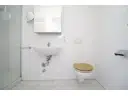 Gäste-WC mit bodentiefer Dusche - Bild 2